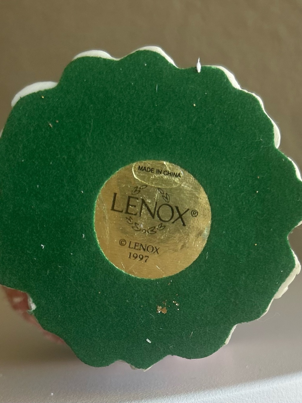 Lenox Blue and Pink Santa with Green Wreath and Gold Accents - Picture 5 of 6